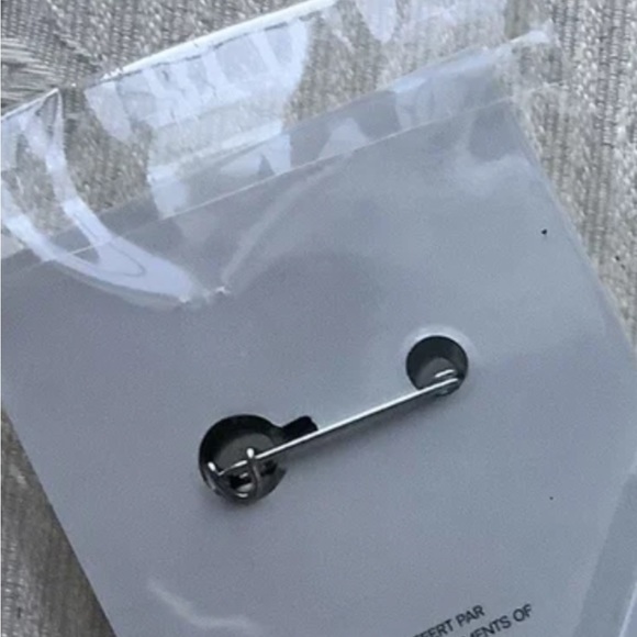 FIRM PRIce Min 20$ Purchase CHANEL Rouge Coco Jeans NEW - Picture 2 of 2